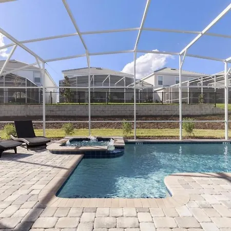 Refreshing 6 Bed Pool Home With Game Room Pool Spa Condo